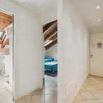Hotel apartamentowy Village Colico