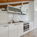 Village Hotel apartamentowy 3*