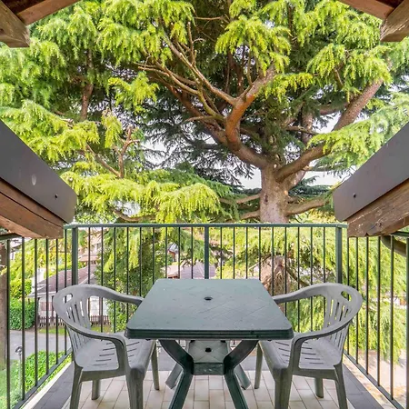 Village Apartmanhotel