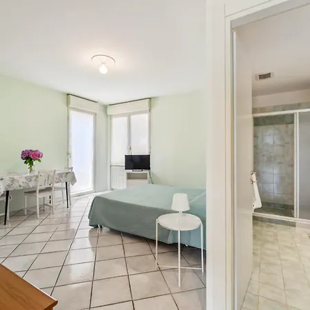 Village Apartmanhotel 3*